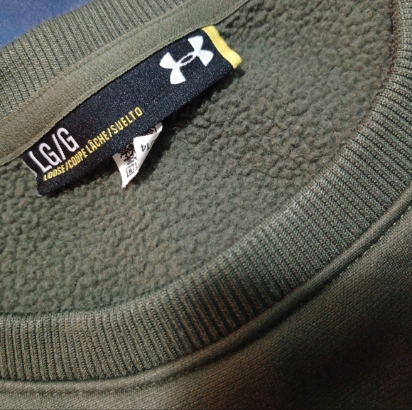 Under Armour Pullover - Picture 3 of 5